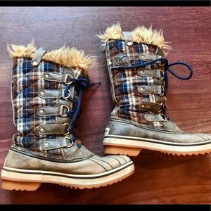 Sorel winter waterproof boots plaid 7
